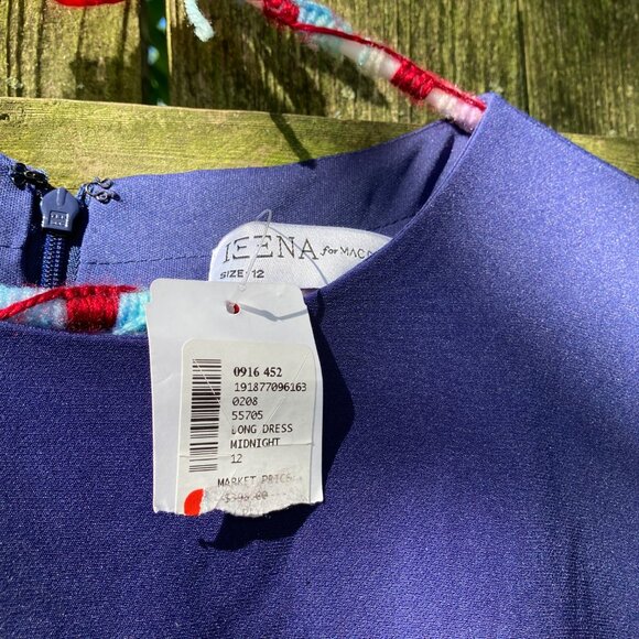 Mac Duggal Ieena navy gown with tag some pilling on sleeves and skirt size 12 - Picture 3 of 4